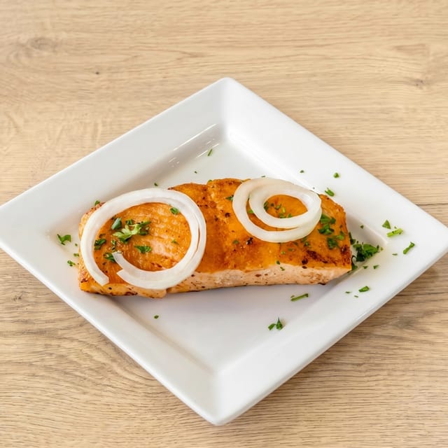 Salmon Anticuchero.