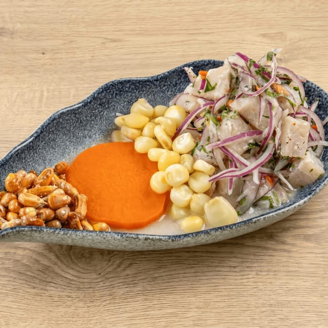 Ceviche Mixto.